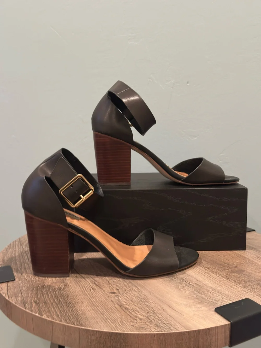 Steve Madden Belle Black Ankle Strap Block Heel Sandals Size 9.5